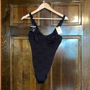 Bali all over solutions bra and tummy support. 36DD NWT